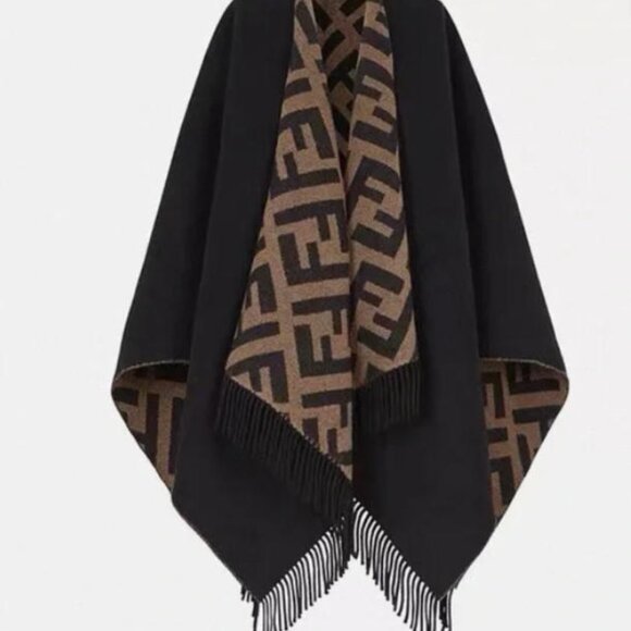 FENDI Double-Faced Wool and Cashmere Blend Cape - Picture 2 of 5